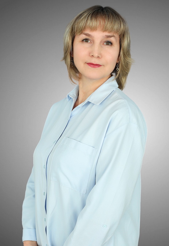 Смолякова Оксана Геннадьевна.